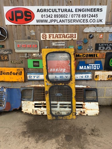 Left side cab door track - cab,